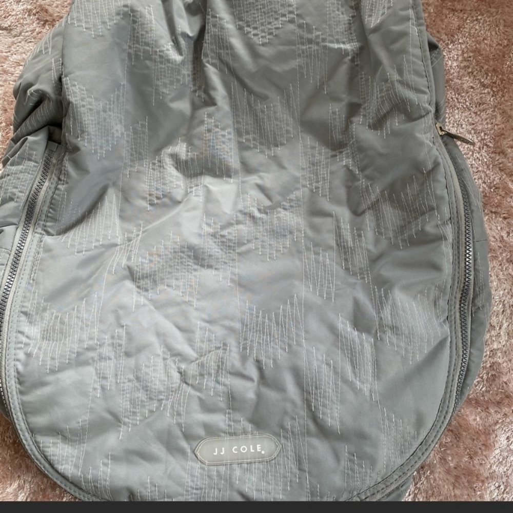 JJ cole car seat cover gray